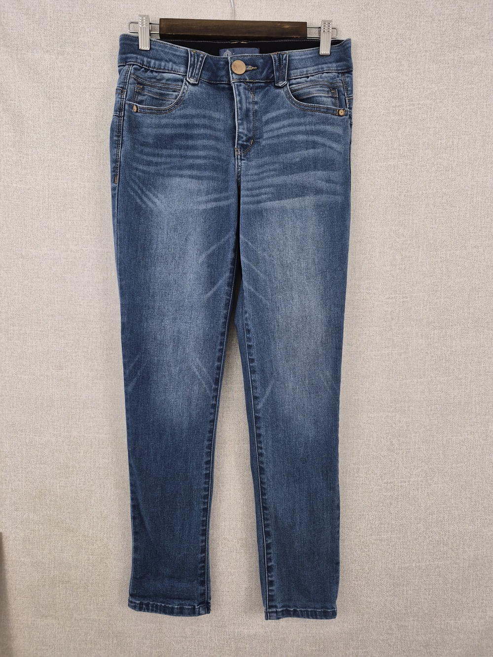 Democracy “Ab”solution jeans in a classic medium/light blue wash. SKU0267 - Picture 2 of 16